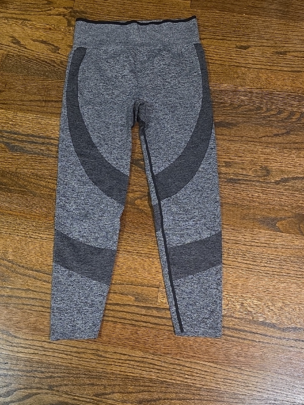 PINK Victoria's Secret Gray Seam-Detail Kids Leggings